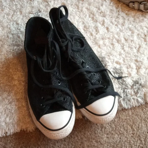 Converse Black and White High-Top Sneakers 10 Leather Upper - Picture 12 of 14